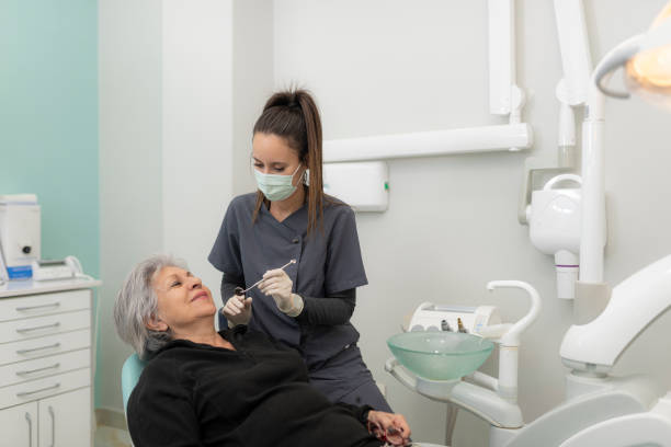 Best Emergency Cosmetic Dentistry (e.g., broken veneers) in Gnadenhutten, OH
